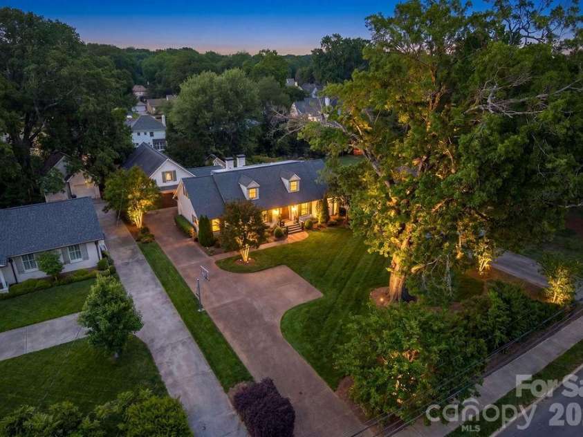 3335 Providence Road, Charlotte, NC 28211.  MLS# CAR4370866, YatesRealty ID 34988. 