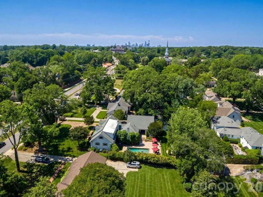 3335 Providence Road, Charlotte, NC 28211.  MLS# CAR4370866, YatesRealty ID 34988. 