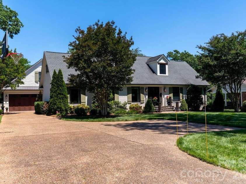 3335 Providence Road, Charlotte, NC 28211.  MLS# CAR4370866, YatesRealty ID 34988. 