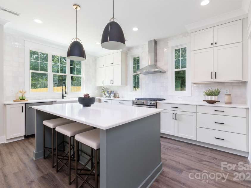 1216 Hazel Street, Charlotte, NC 28208.  MLS# CAR4296601, YatesRealty ID 34989. 