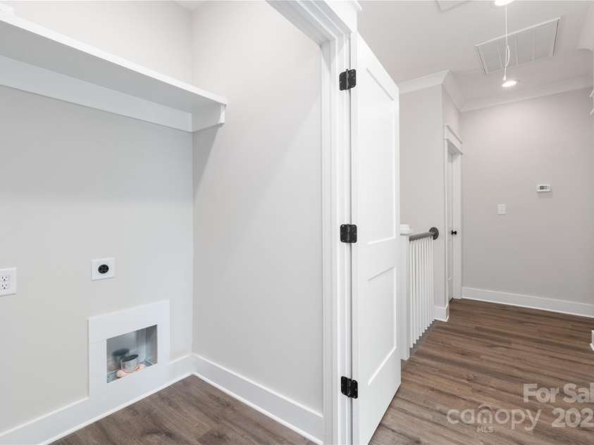 1216 Hazel Street, Charlotte, NC 28208.  MLS# CAR4296601, YatesRealty ID 34989. 