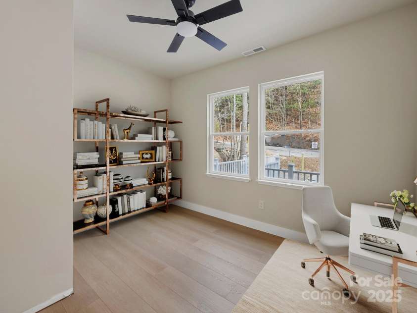 296 Carriage Summitt Way, Hendersonville, NC 28791.  MLS# CAR4325978, YatesRealty ID 3499. Digitally Staged