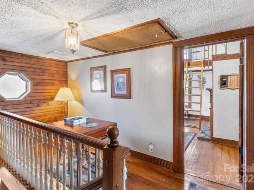 201 Murphy Hill Road, Weaverville, NC 28787.  MLS# CAR4296849, YatesRealty ID 34990. 