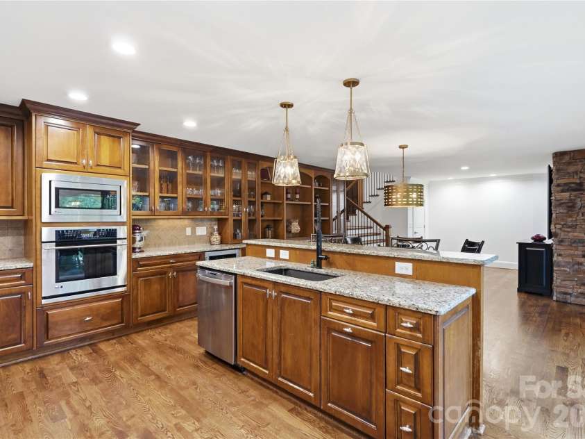 16121 Tana Tea Circle, Tega Cay, SC 29708.  MLS# CAR4381341, YatesRealty ID 34991. 