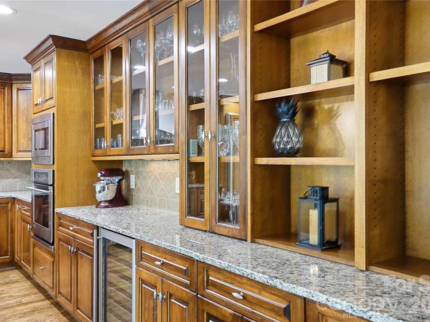 16121 Tana Tea Circle, Tega Cay, SC 29708.  MLS# CAR4381341, YatesRealty ID 34991. 