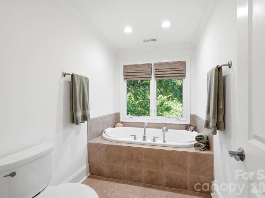 16121 Tana Tea Circle, Tega Cay, SC 29708.  MLS# CAR4381341, YatesRealty ID 34991. 