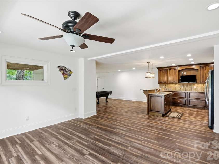 16121 Tana Tea Circle, Tega Cay, SC 29708.  MLS# CAR4381341, YatesRealty ID 34991. 