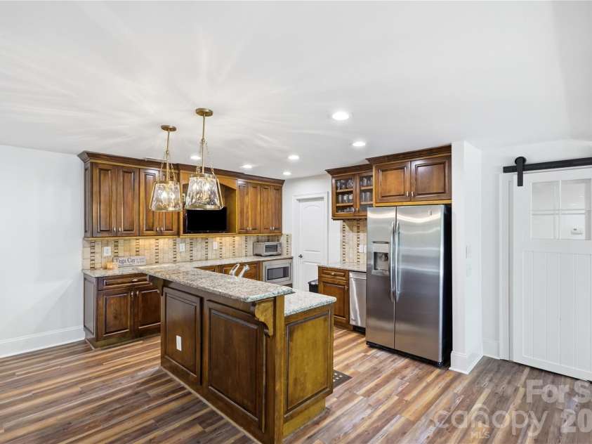 16121 Tana Tea Circle, Tega Cay, SC 29708.  MLS# CAR4381341, YatesRealty ID 34991. 