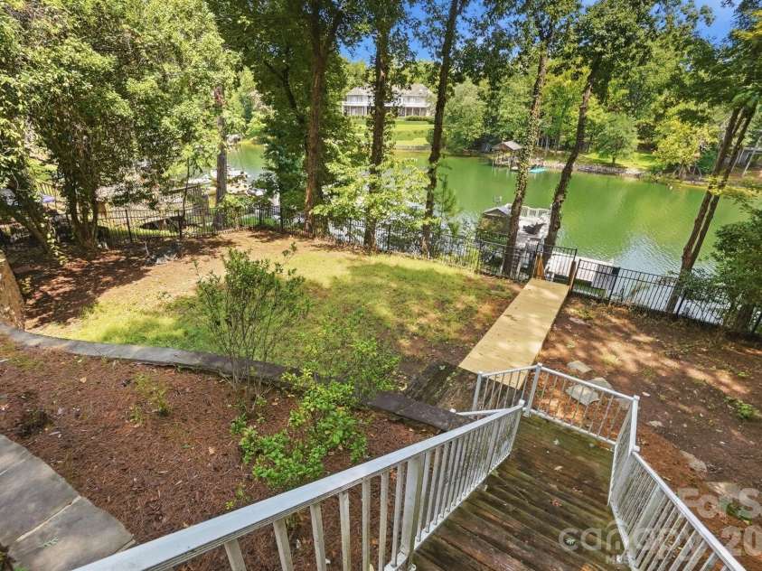 16121 Tana Tea Circle, Tega Cay, SC 29708.  MLS# CAR4381341, YatesRealty ID 34991. 