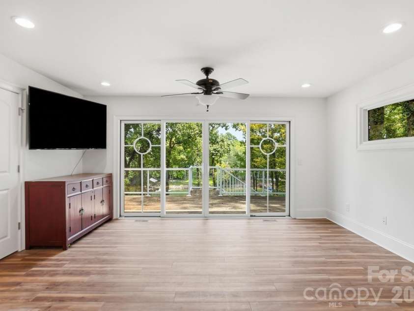 16121 Tana Tea Circle, Tega Cay, SC 29708.  MLS# CAR4381341, YatesRealty ID 34991. 