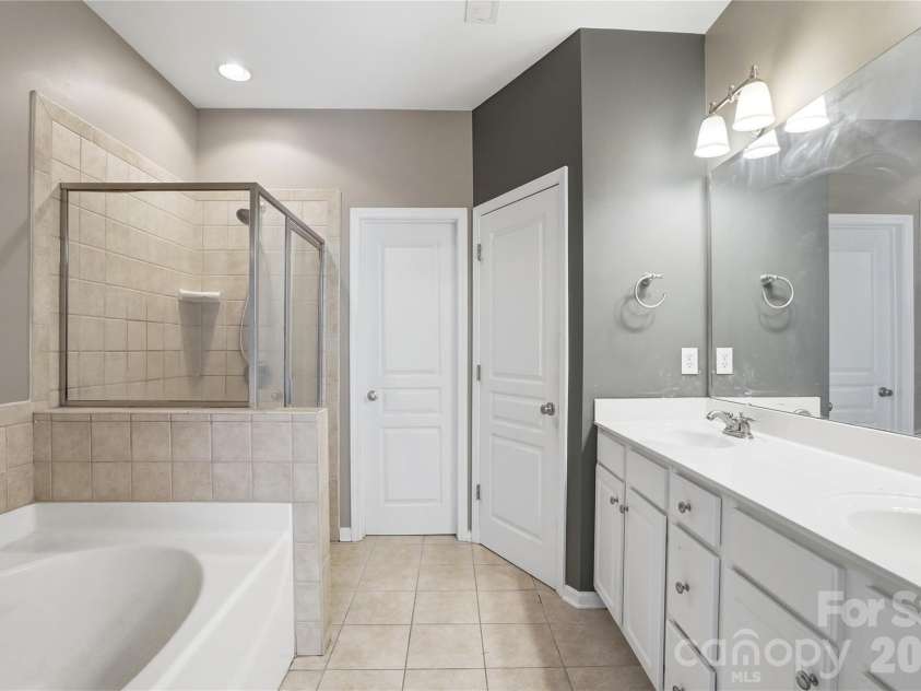 2084 Calloway Pines Drive, Tega Cay, SC 29708.  MLS# CAR4386459, YatesRealty ID 34992. 