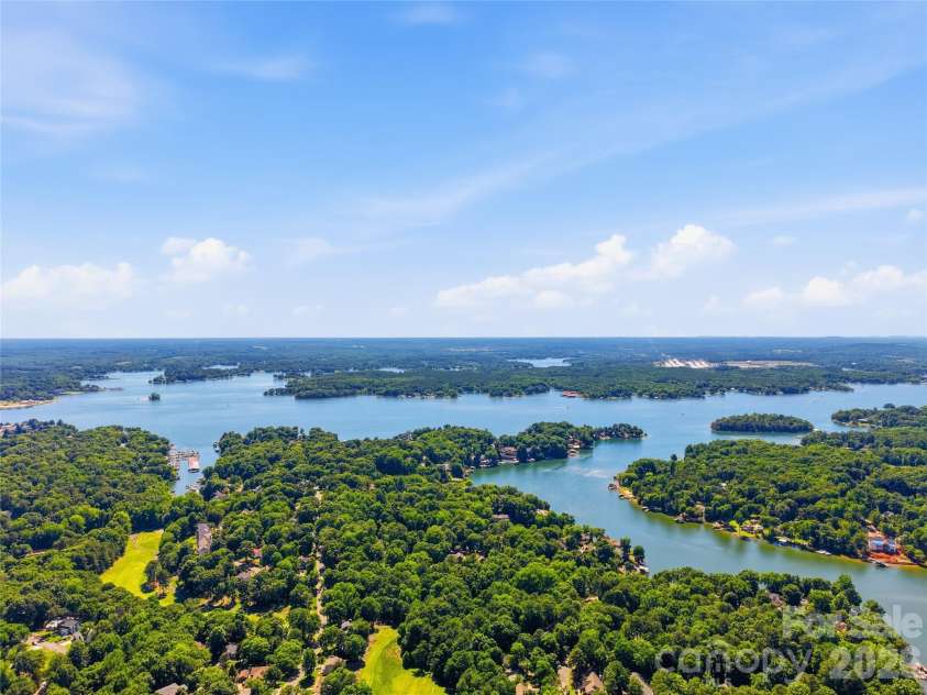 2084 Calloway Pines Drive, Tega Cay, SC 29708.  MLS# CAR4386459, YatesRealty ID 34992. 