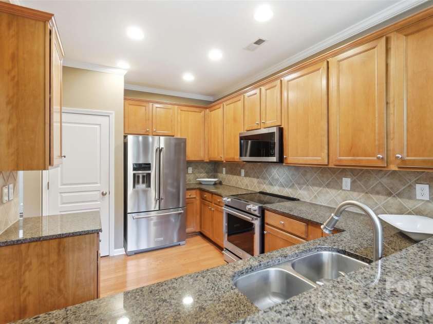 2084 Calloway Pines Drive, Tega Cay, SC 29708.  MLS# CAR4386459, YatesRealty ID 34992. 