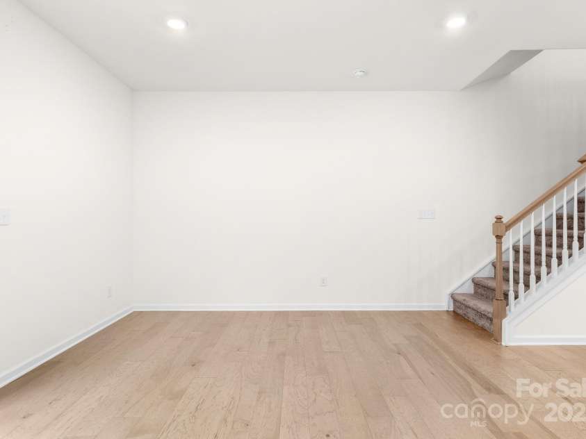 254 Quinn Road, Matthews, NC 28104.  MLS# CAR4289604, YatesRealty ID 34992. 