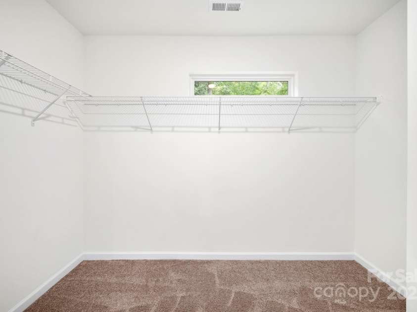 254 Quinn Road, Matthews, NC 28104.  MLS# CAR4289604, YatesRealty ID 34992. 