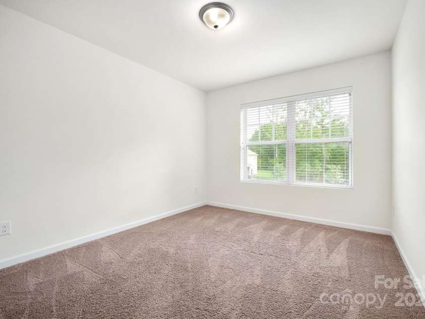 254 Quinn Road, Matthews, NC 28104.  MLS# CAR4289604, YatesRealty ID 34992. 