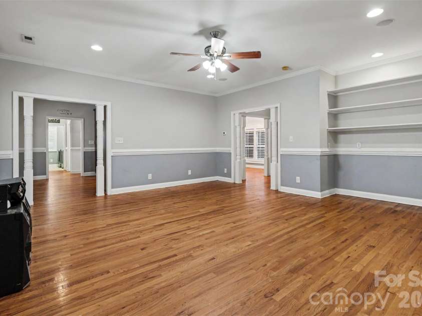 3801 Hayden Drive, Charlotte, NC 28269.  MLS# CAR4389993, YatesRealty ID 34993. 