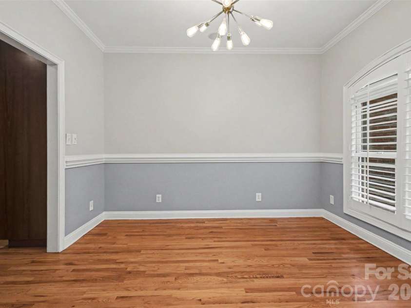 3801 Hayden Drive, Charlotte, NC 28269.  MLS# CAR4389993, YatesRealty ID 34993. 