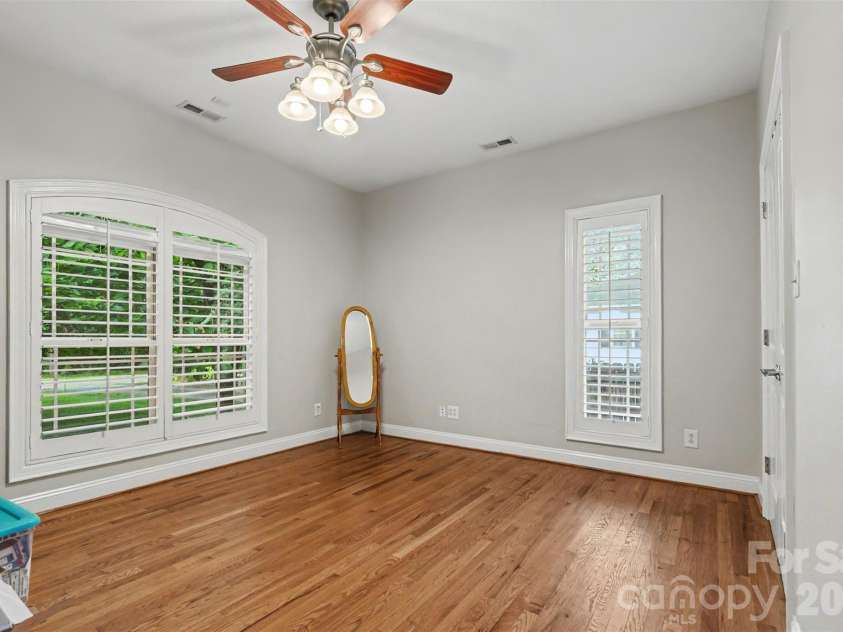 3801 Hayden Drive, Charlotte, NC 28269.  MLS# CAR4389993, YatesRealty ID 34993. 