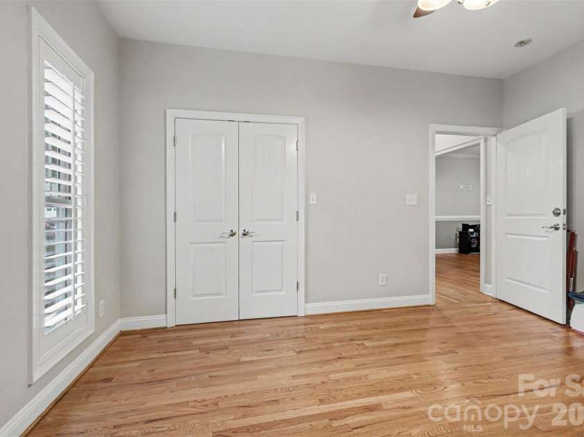 3801 Hayden Drive, Charlotte, NC 28269.  MLS# CAR4389993, YatesRealty ID 34993. 