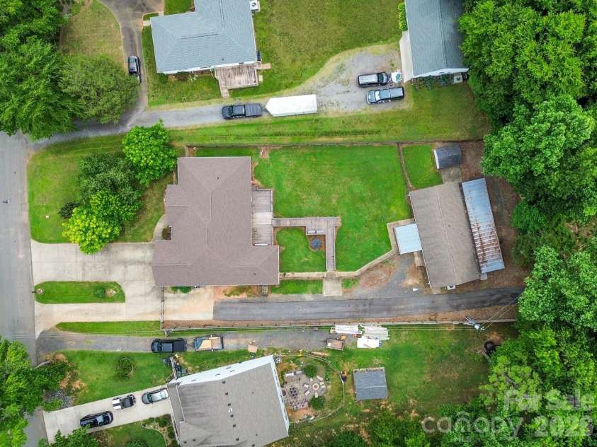 3801 Hayden Drive, Charlotte, NC 28269.  MLS# CAR4389993, YatesRealty ID 34993. 