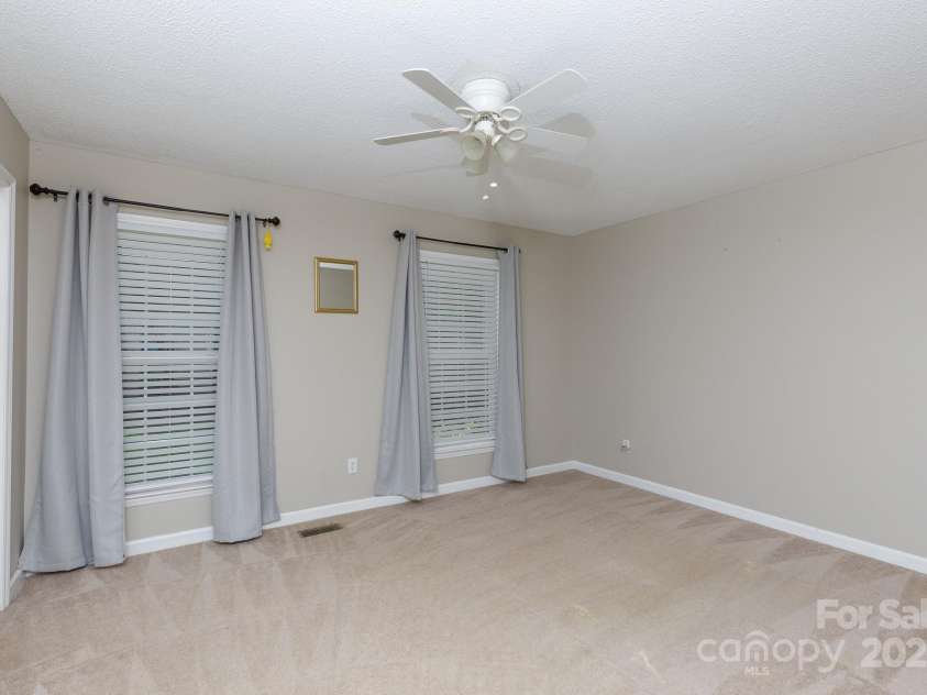 4520 Belhaven Forest Drive, Gastonia, NC 28056.  MLS# CAR4294728, YatesRealty ID 34993. Bedroom 3