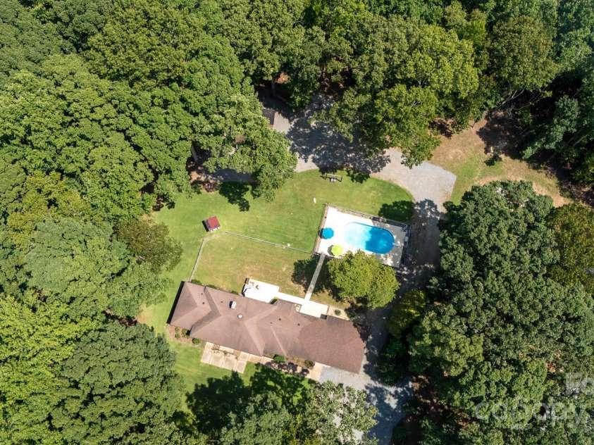 4520 Belhaven Forest Drive, Gastonia, NC 28056.  MLS# CAR4294728, YatesRealty ID 34993. Paradise!