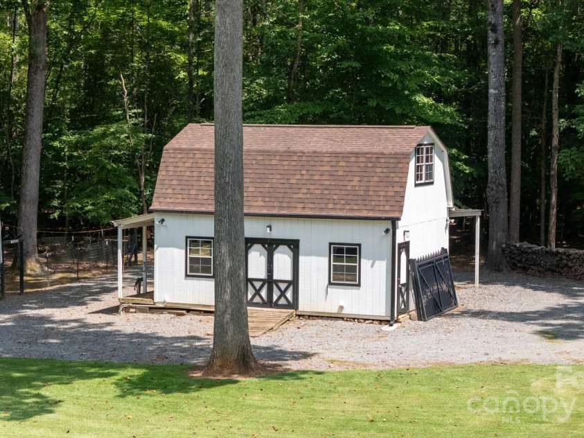 4520 Belhaven Forest Drive, Gastonia, NC 28056.  MLS# CAR4294728, YatesRealty ID 34993. Wired 2 story workshop