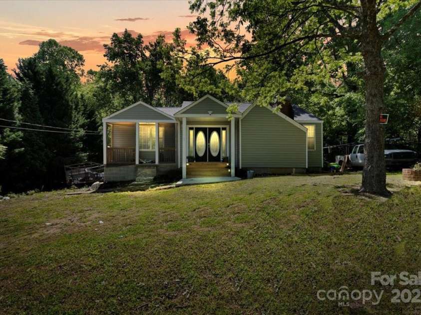 356 Grubb Road, Lexington, NC 27295.  MLS# CAR4281848, YatesRealty ID 34994. 