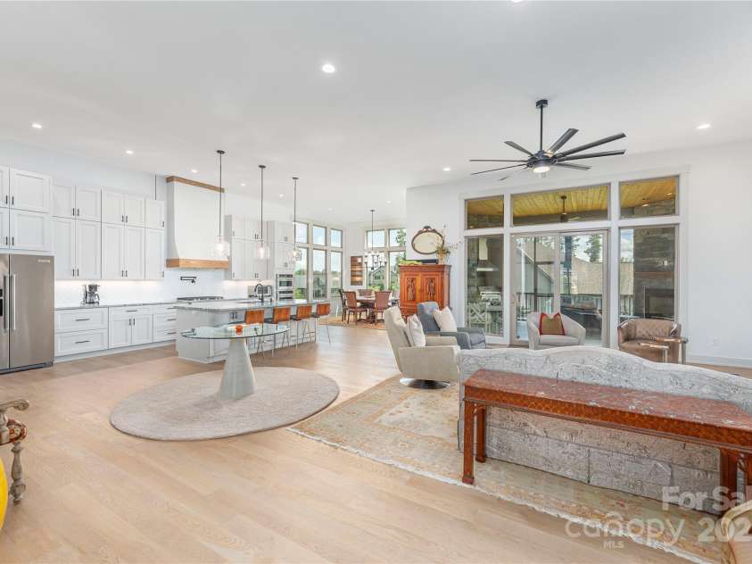 456 Samuel Drive, Mills River, NC 28759.  MLS# CAR4295311, YatesRealty ID 34995. 