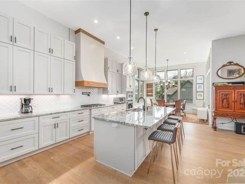 456 Samuel Drive, Mills River, NC 28759.  MLS# CAR4295311, YatesRealty ID 34995. 