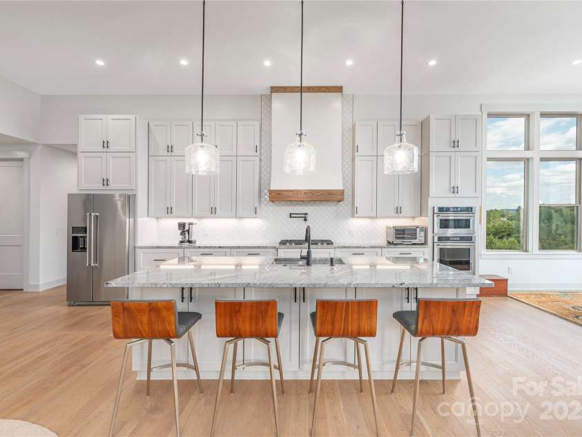 456 Samuel Drive, Mills River, NC 28759.  MLS# CAR4295311, YatesRealty ID 34995. 