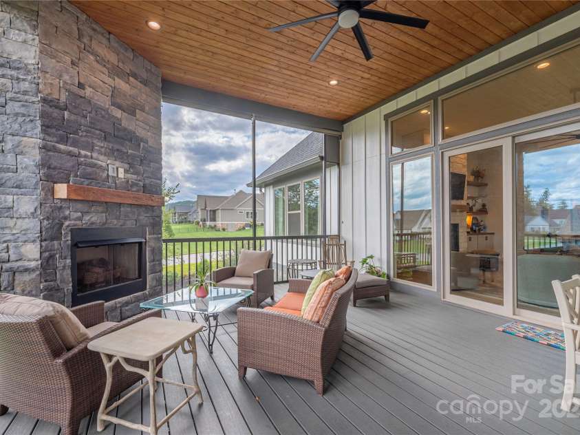 456 Samuel Drive, Mills River, NC 28759.  MLS# CAR4295311, YatesRealty ID 34995. 