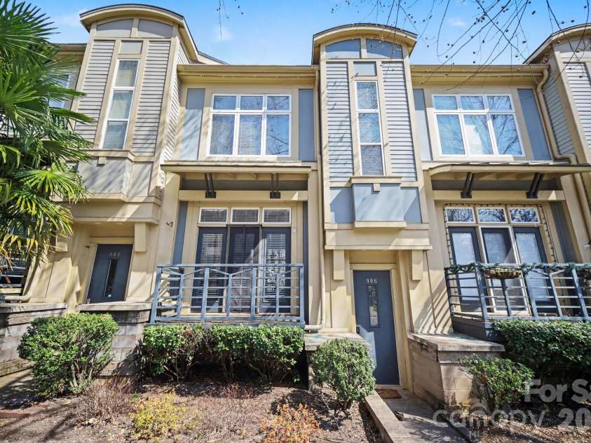 906 Garden District Drive, Charlotte, NC 28202.  MLS# CAR4391842, YatesRealty ID 34995. 
