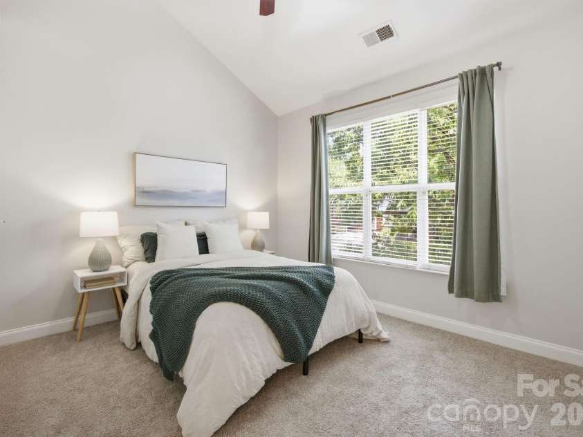 906 Garden District Drive, Charlotte, NC 28202.  MLS# CAR4391842, YatesRealty ID 34995. Primary suite cathedral ceilings