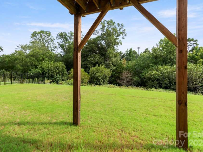 113 Dawn Run Loop, Mooresville, NC 28115.  MLS# CAR4311893, YatesRealty ID 34996. 