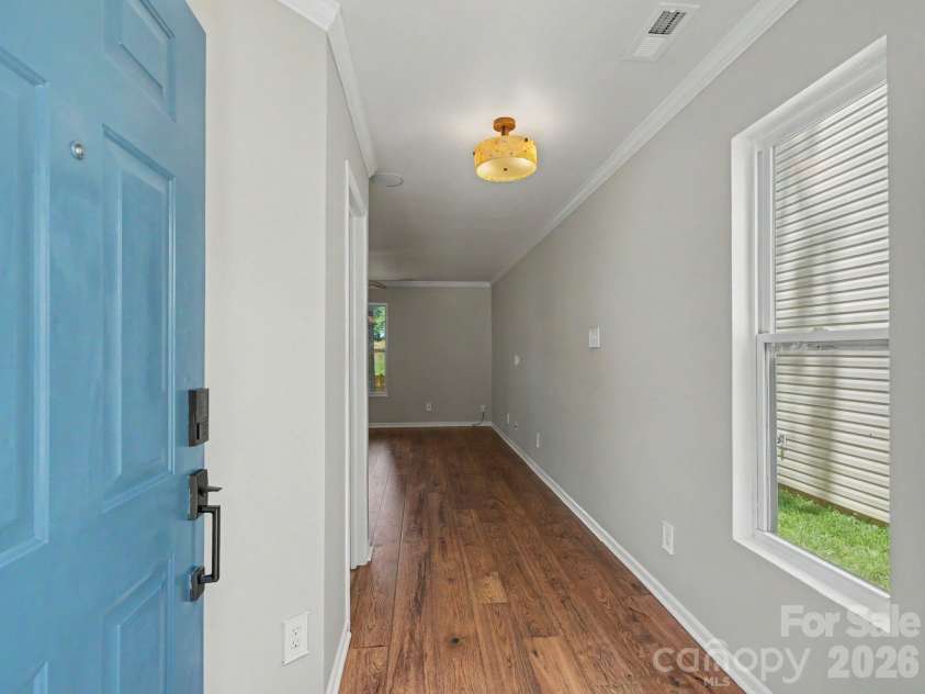 5529 Idlewild Road, Charlotte, NC 28227.  MLS# CAR4389190, YatesRealty ID 34996. 