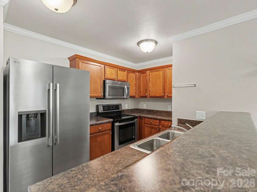 5529 Idlewild Road, Charlotte, NC 28227.  MLS# CAR4389190, YatesRealty ID 34996. 