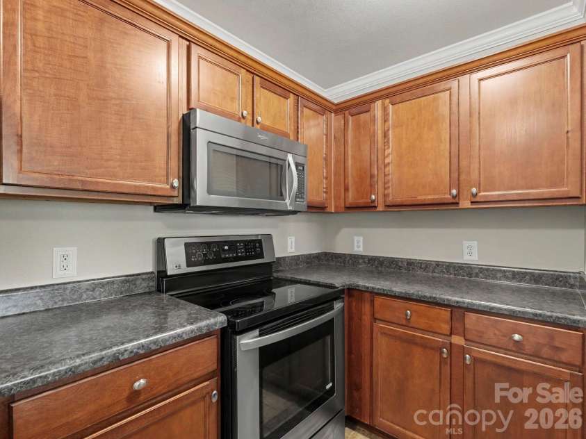 5529 Idlewild Road, Charlotte, NC 28227.  MLS# CAR4389190, YatesRealty ID 34996. 