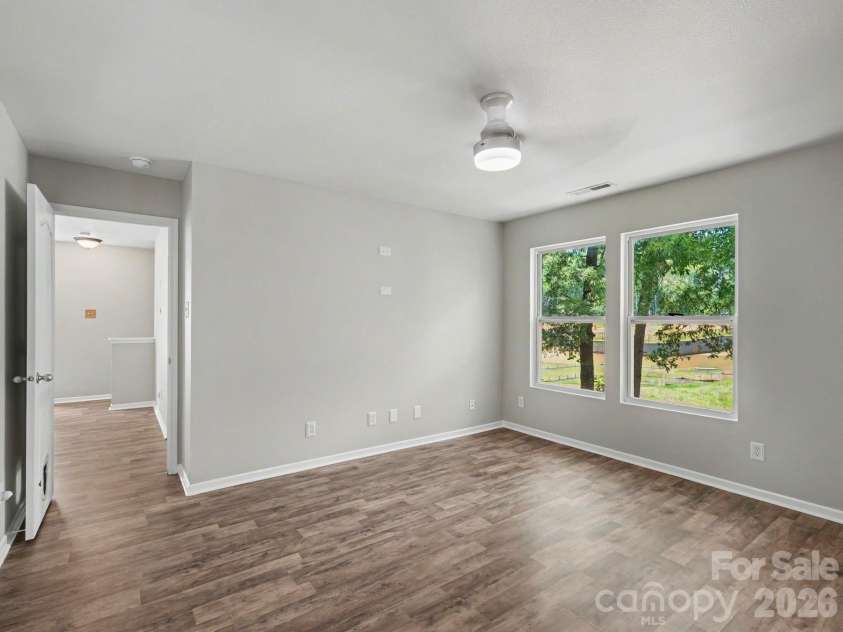 5529 Idlewild Road, Charlotte, NC 28227.  MLS# CAR4389190, YatesRealty ID 34996. 