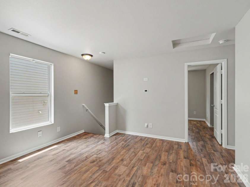 5529 Idlewild Road, Charlotte, NC 28227.  MLS# CAR4389190, YatesRealty ID 34996. 