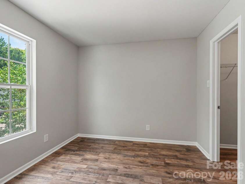 5529 Idlewild Road, Charlotte, NC 28227.  MLS# CAR4389190, YatesRealty ID 34996. 