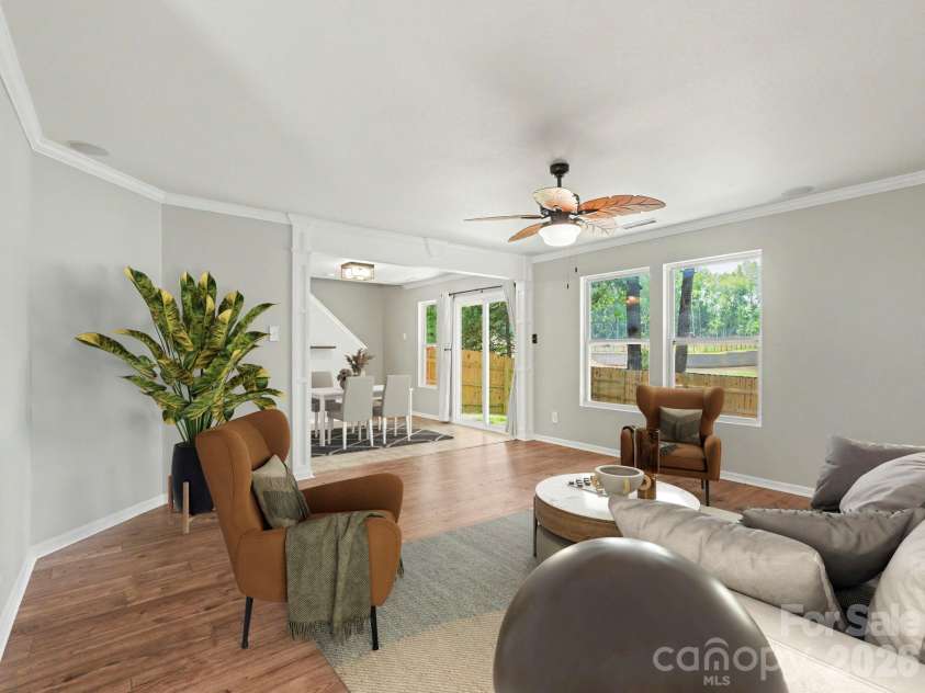 5529 Idlewild Road, Charlotte, NC 28227.  MLS# CAR4389190, YatesRealty ID 34996. Virtually Staged