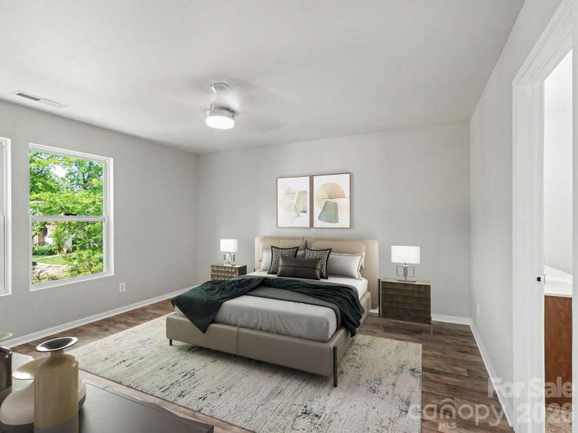 5529 Idlewild Road, Charlotte, NC 28227.  MLS# CAR4389190, YatesRealty ID 34996. Virtually Staged