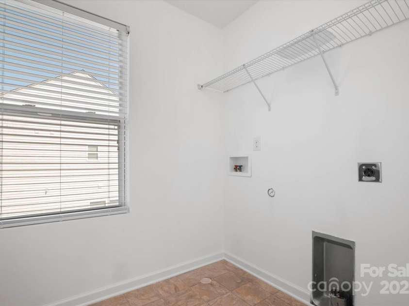 1177 Ellis Pond Drive, Rock Hill, SC 29730.  MLS# CAR4278534, YatesRealty ID 34997. 