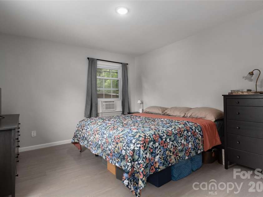 407 Westham Ridge Road, Charlotte, NC 28217.  MLS# CAR4395415, YatesRealty ID 34997. Bedroom 2