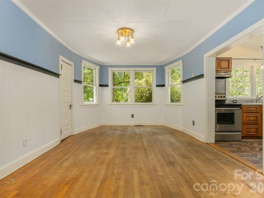 100 Cannon Drive, Hendersonville, NC 28792.  MLS# CAR4397088, YatesRealty ID 34998. Formal Dining Room