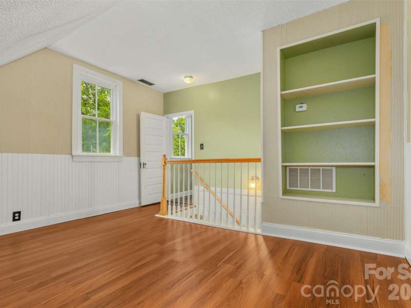 100 Cannon Drive, Hendersonville, NC 28792.  MLS# CAR4397088, YatesRealty ID 34998. Transition to Bedroom 2