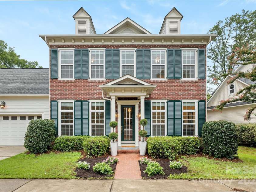 1025 N Sharon Amity Road, Charlotte, NC 28211.  MLS# CAR4289205, YatesRealty ID 34998. 