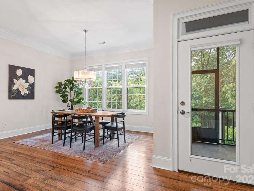 1025 N Sharon Amity Road, Charlotte, NC 28211.  MLS# CAR4289205, YatesRealty ID 34998. 